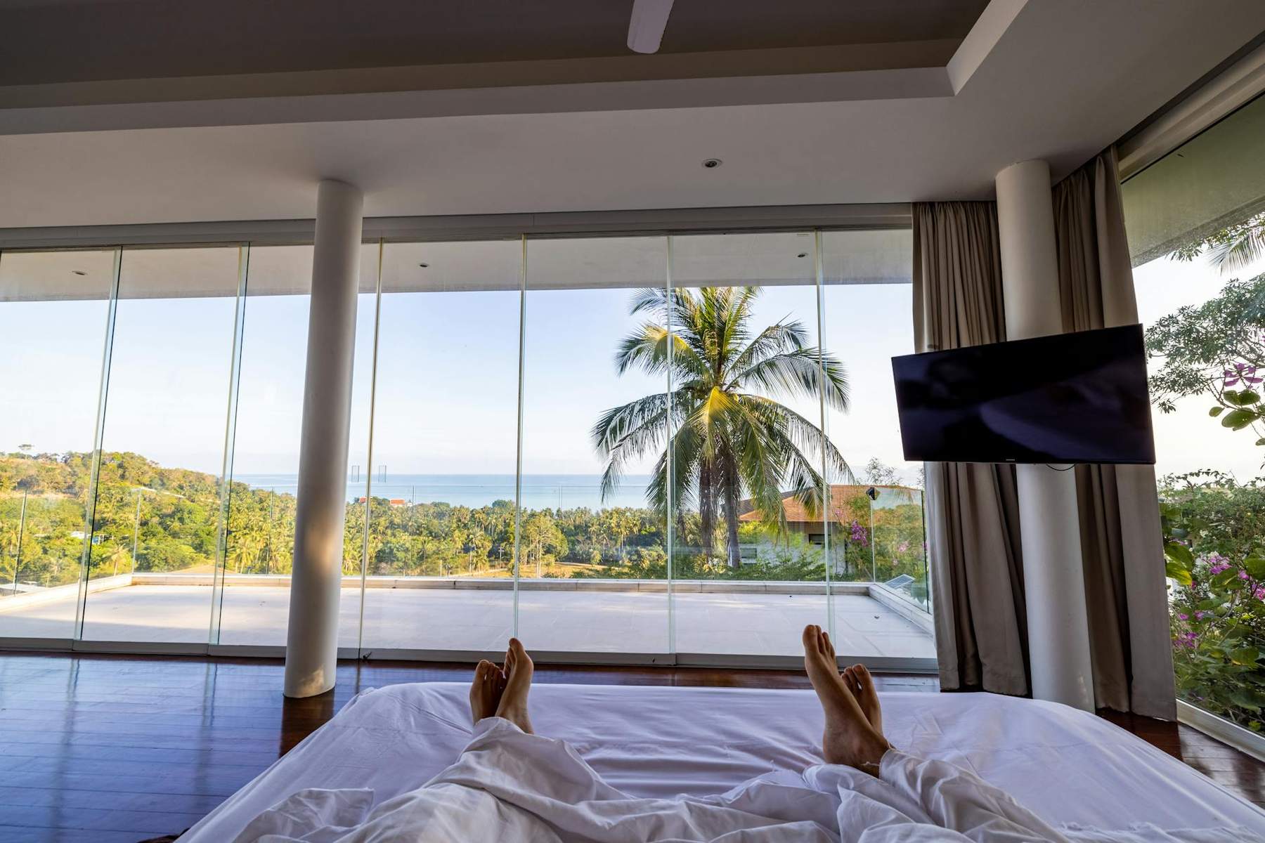 Luxury Auckland hotel room with ocean and harbour view, ideal for upscale accommodation